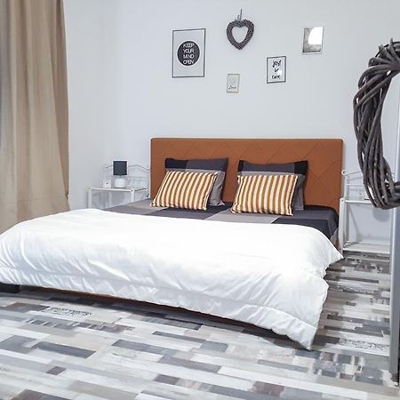 Studio Central Exer II Бухарест Екстер'єр фото